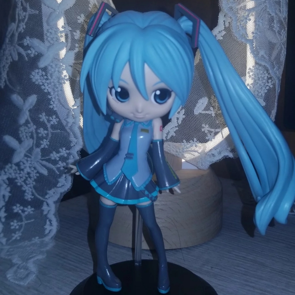 Hatsune Miku Qposket
